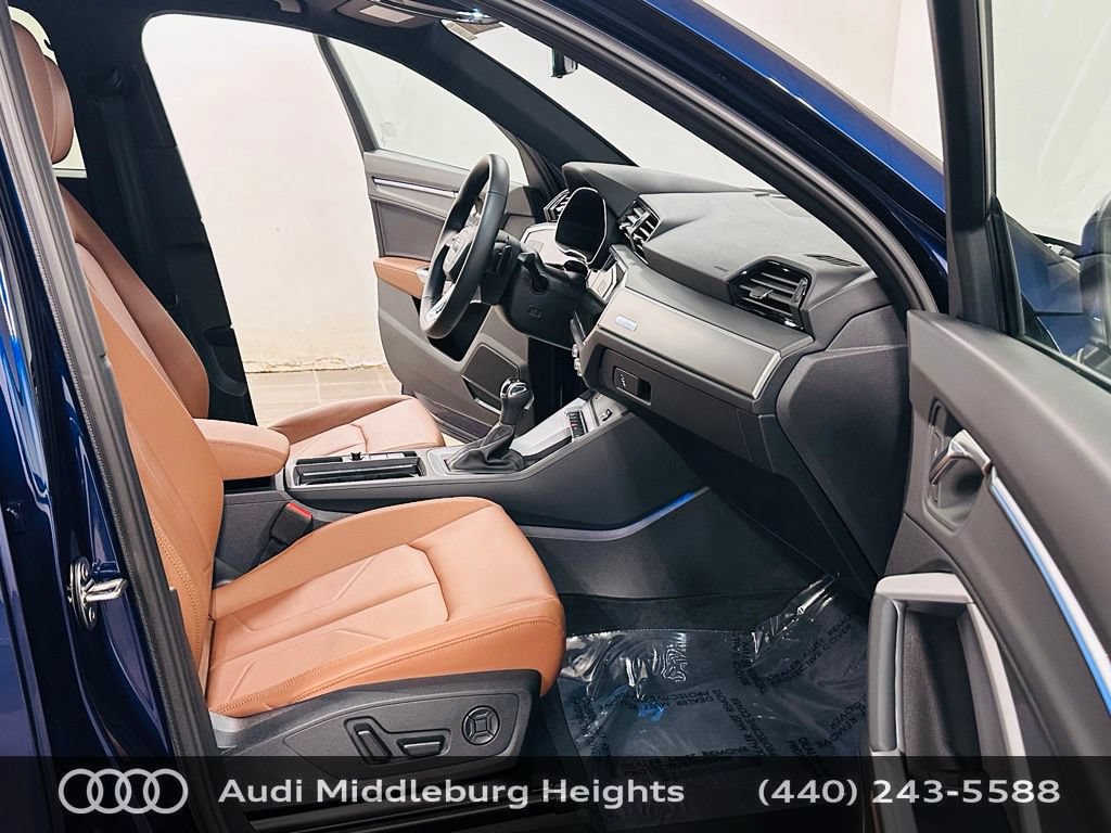 Certified 2025 Audi Q3 2.0T Premium Plus w/ Premium Plus Package AWD/4WD image 10