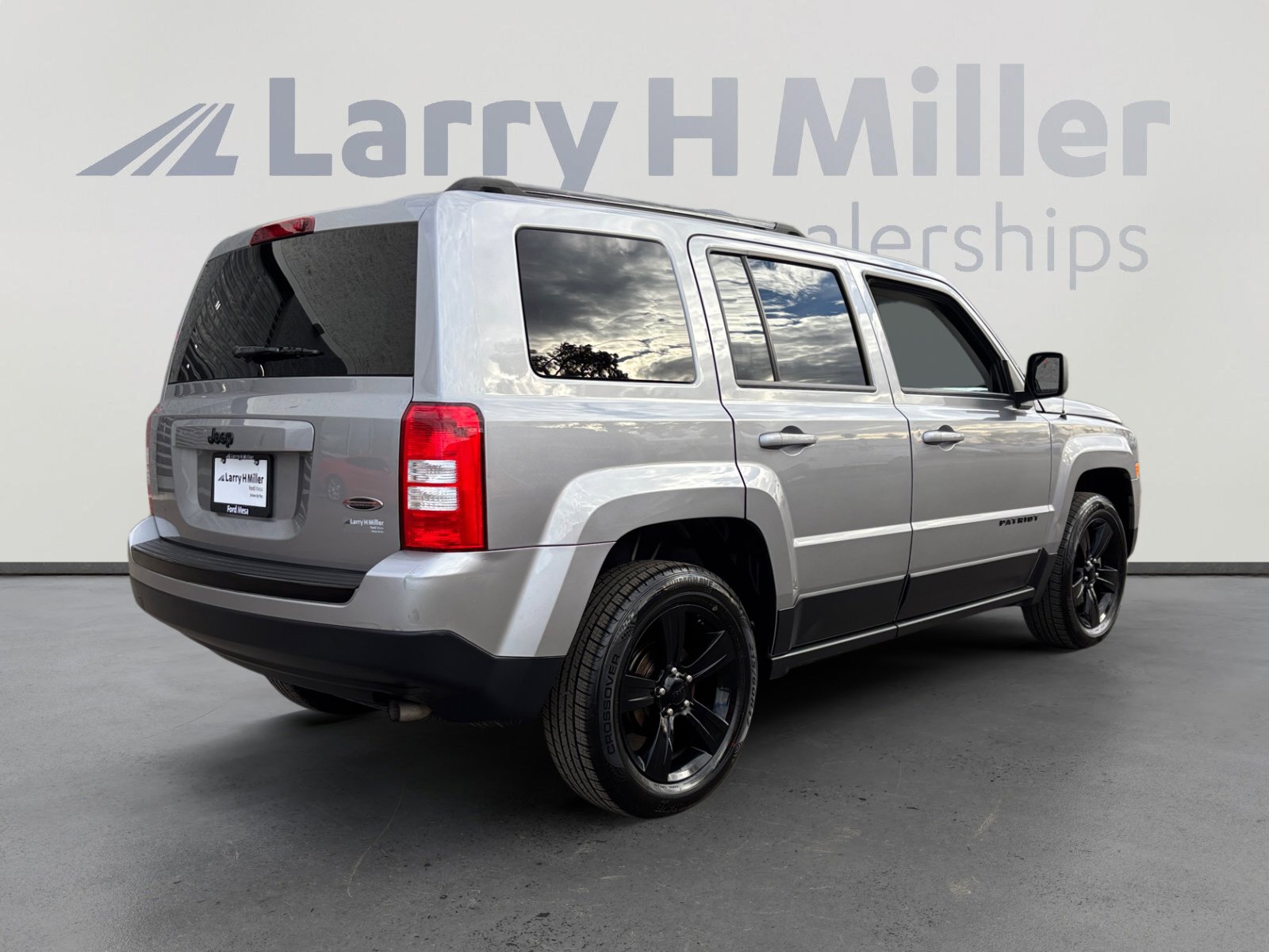 Used 2015 Jeep Patriot Sport w/ Power Value Group image 5