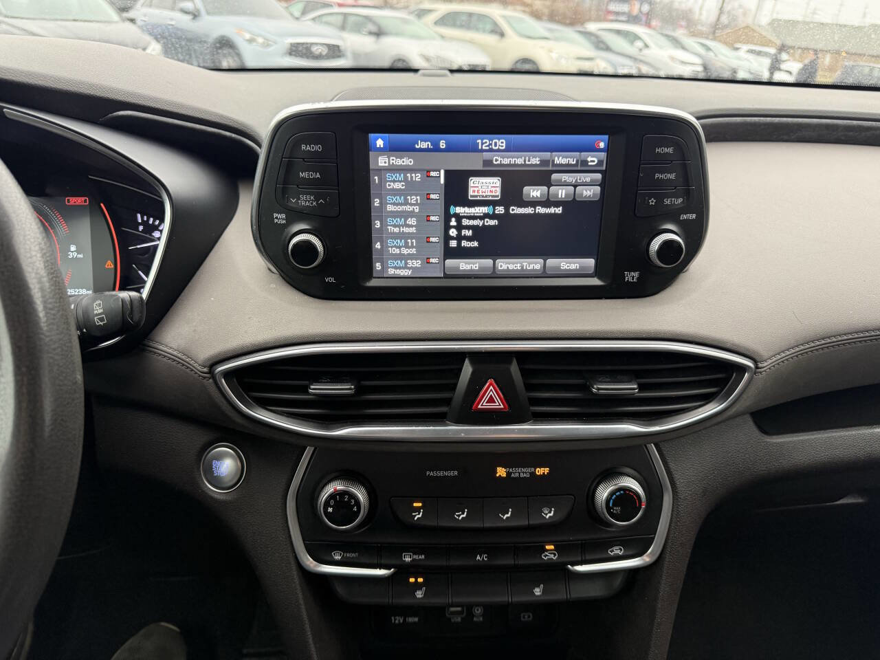 Used 2019 Hyundai Santa Fe SEL w/ Cargo Package FWD image 27