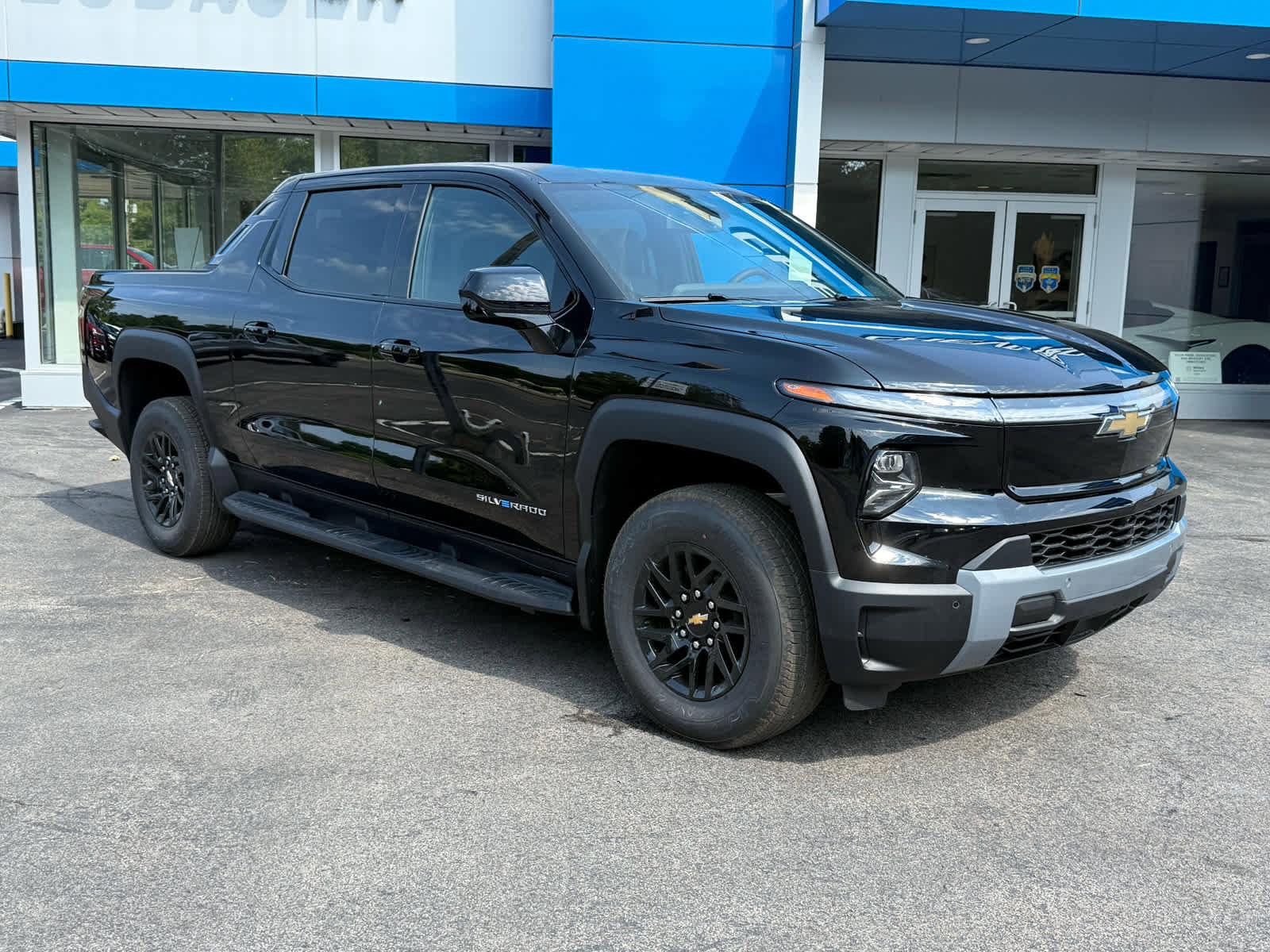 New 2026 Chevrolet Silverado EV LT image 3