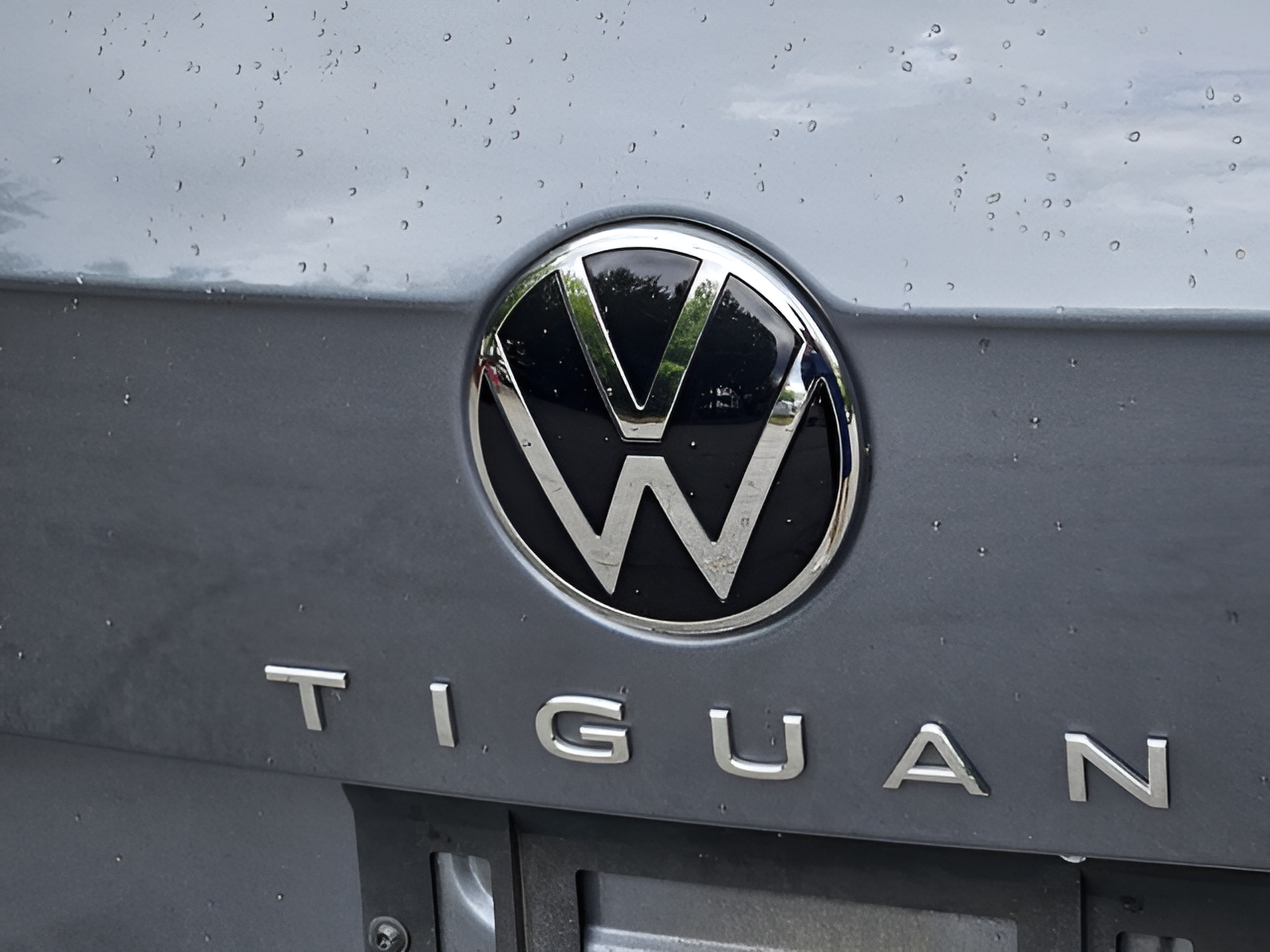 Certified 2023 Volkswagen Tiguan SE w/ Panoramic Sunroof Package FWD image 31