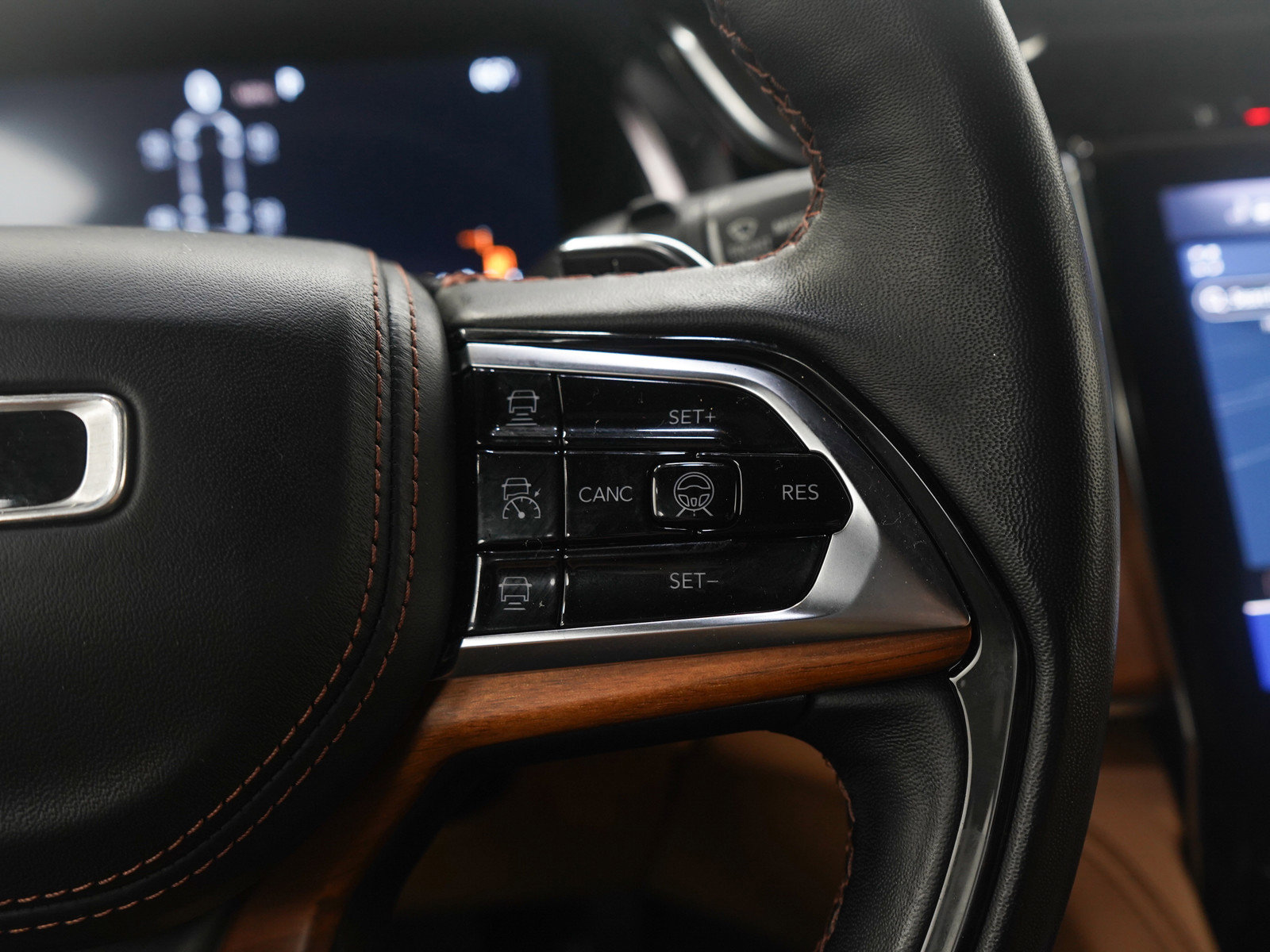 Used 2022 Jeep Grand Cherokee L Summit image 31