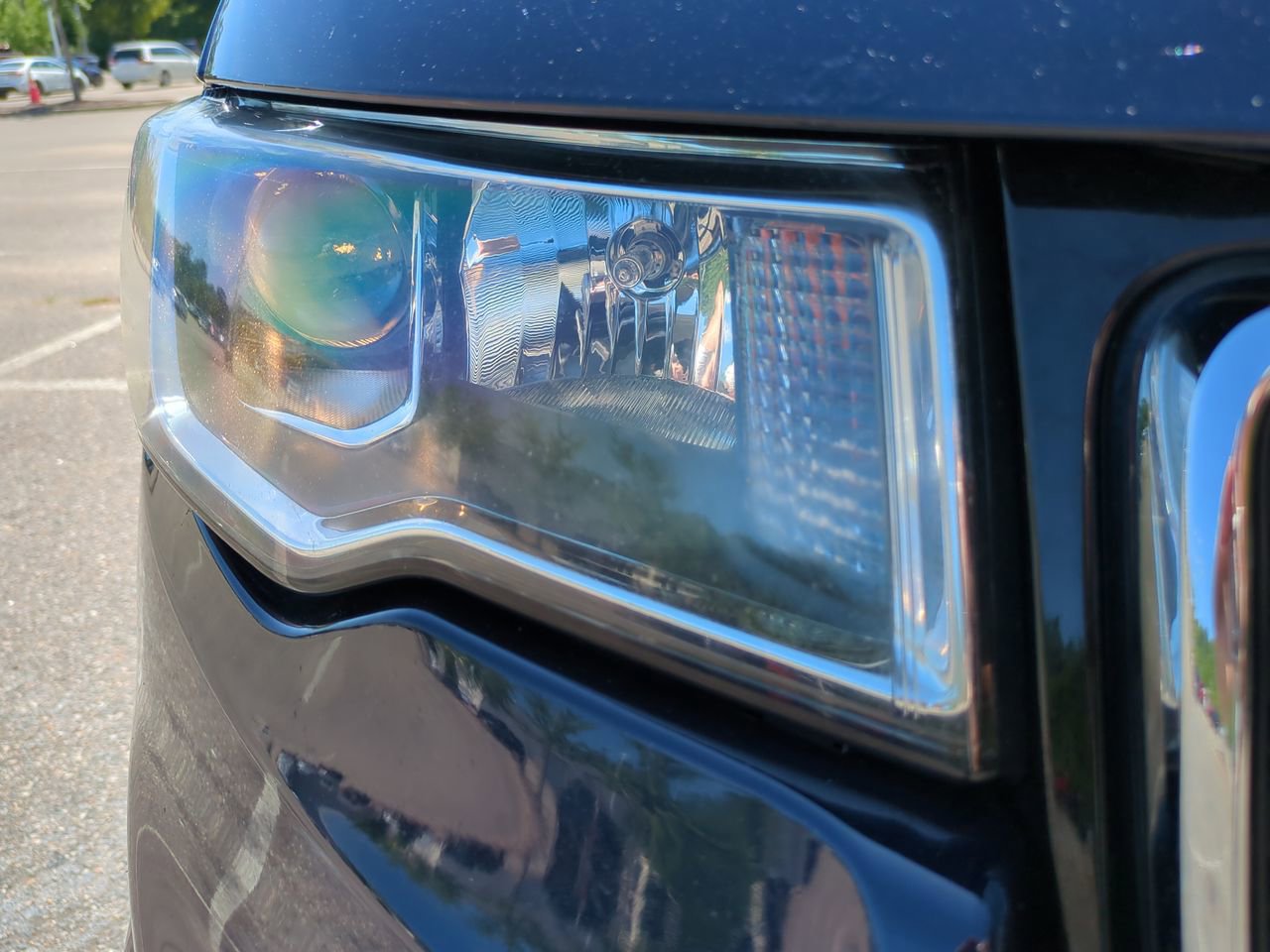 Used 2017 Jeep Grand Cherokee Limited AWD/4WD image 10
