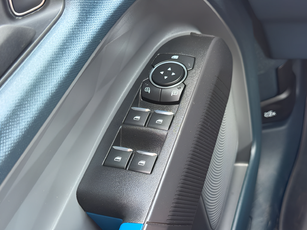 Used 2025 Ford Maverick Lobo AWD/4WD image 25