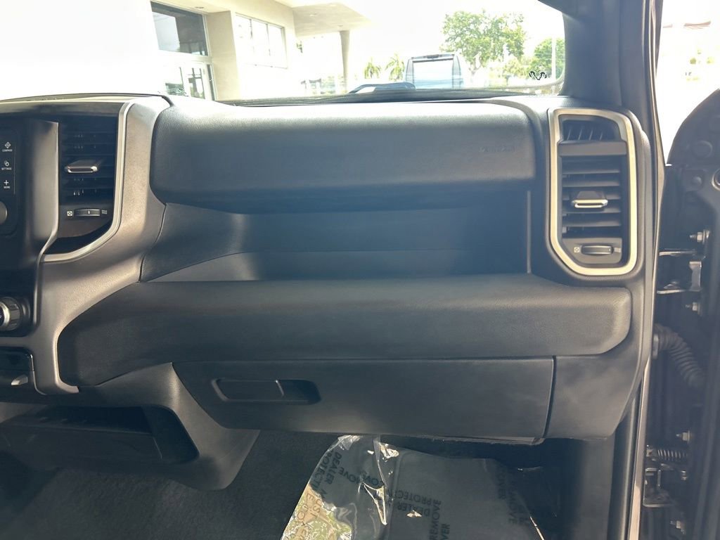 Used 2023 RAM 3500 Big Horn AWD/4WD image 28