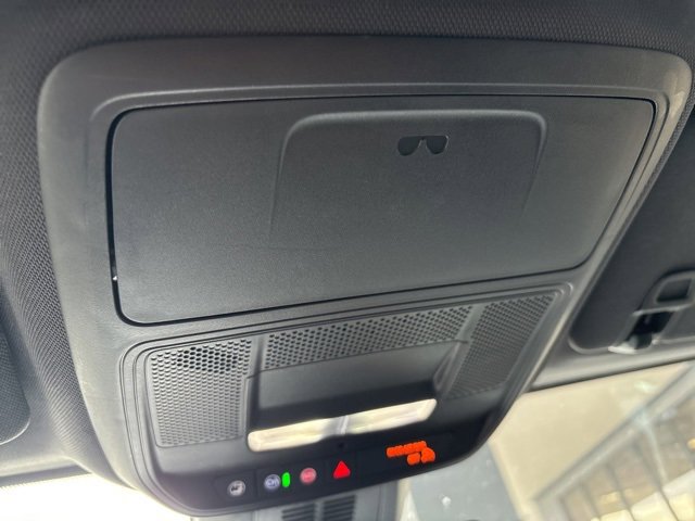 Used 2025 Chevrolet Equinox LT w/ Convenience Package II image 15