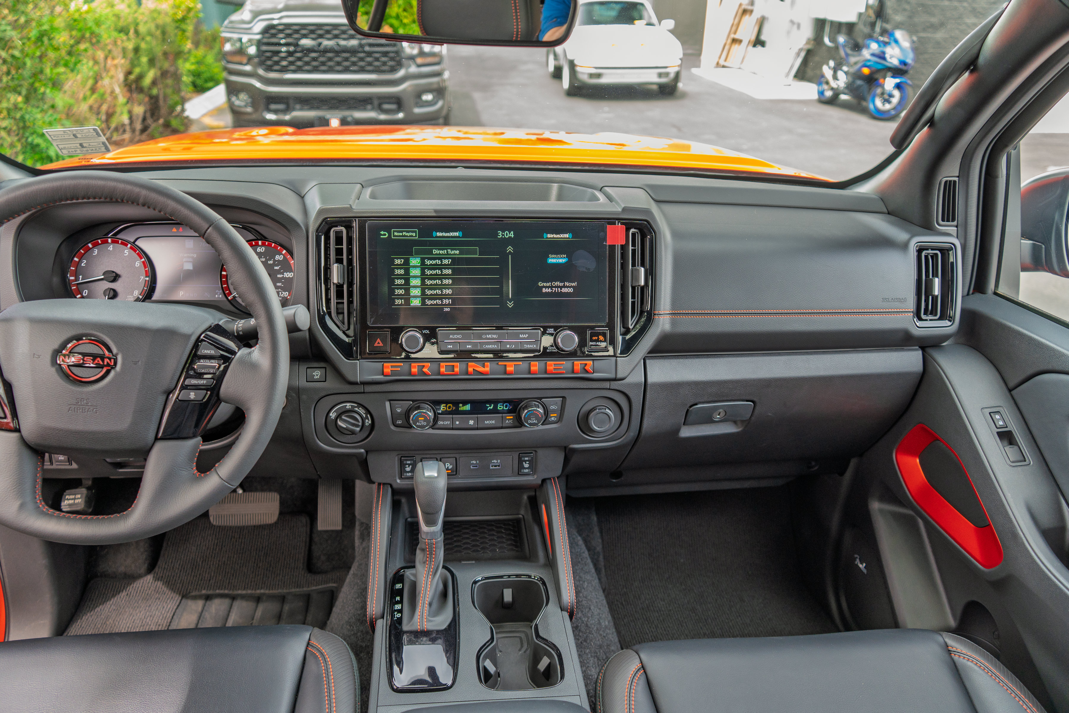 Used 2025 Nissan Frontier PRO-4X w/ Pro Premium Package AWD/4WD image 23