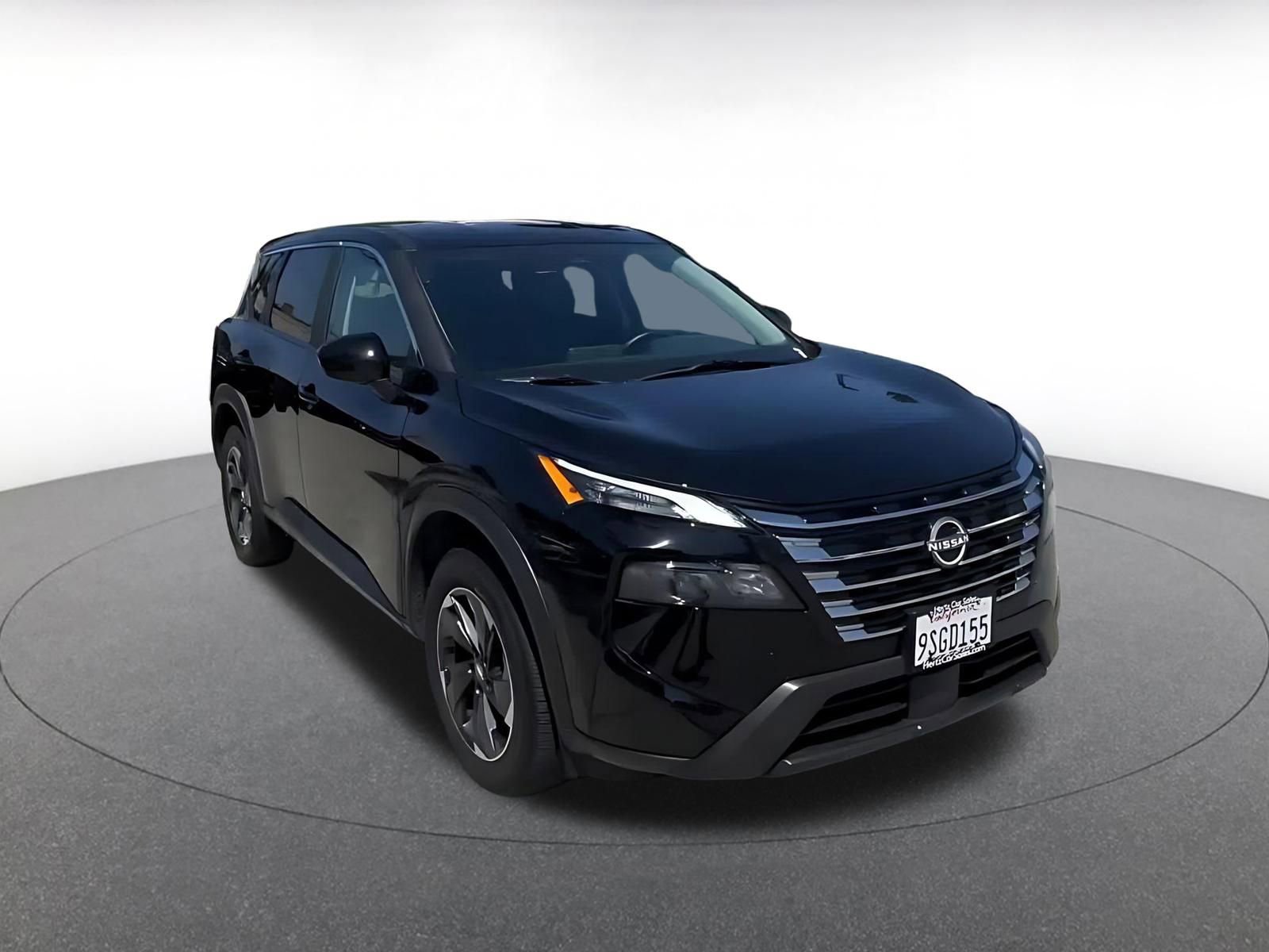Used 2025 Nissan Rogue SV FWD image 3