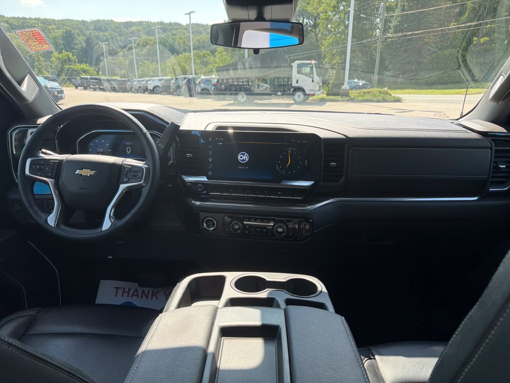 Certified 2024 Chevrolet Silverado 1500 LT AWD/4WD image 12