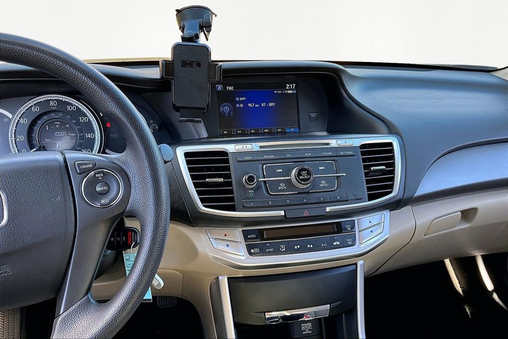 Used 2015 Honda Accord LX image 9