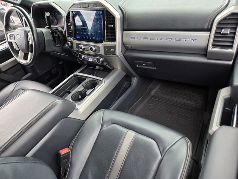 Used 2022 Ford F350 Platinum w/ Tremor Off-Road Package AWD/4WD image 20