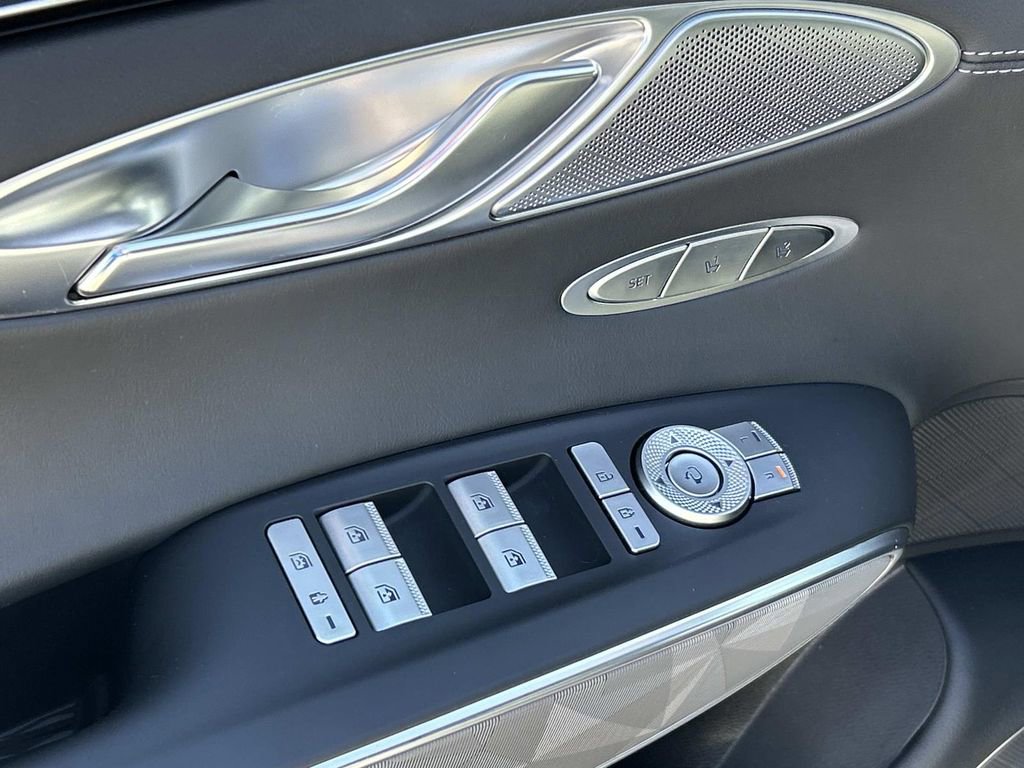 Used 2025 Genesis GV70 3.5T Sport w/ Sport Advanced Package image 20