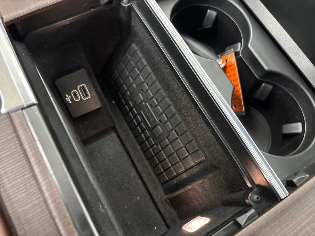 Used 2025 Lincoln Navigator L Reserve image 41