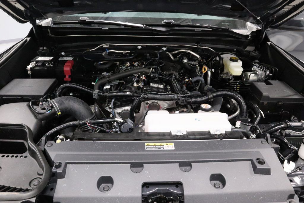 Used 2025 Toyota Tacoma SR5 image 34