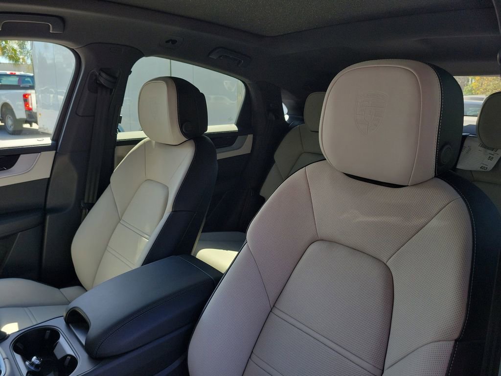 New 2026 Porsche Cayenne Coupe image 6