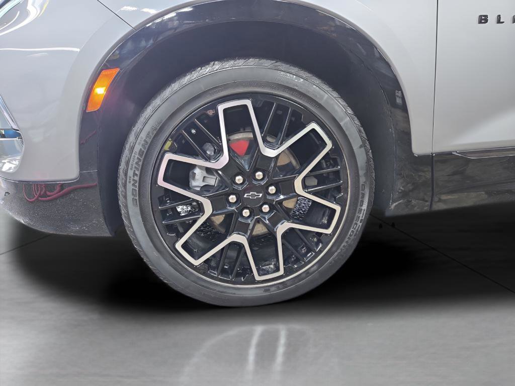 Used 2023 Chevrolet Blazer RS w/ Driver Confidence II Package image 5