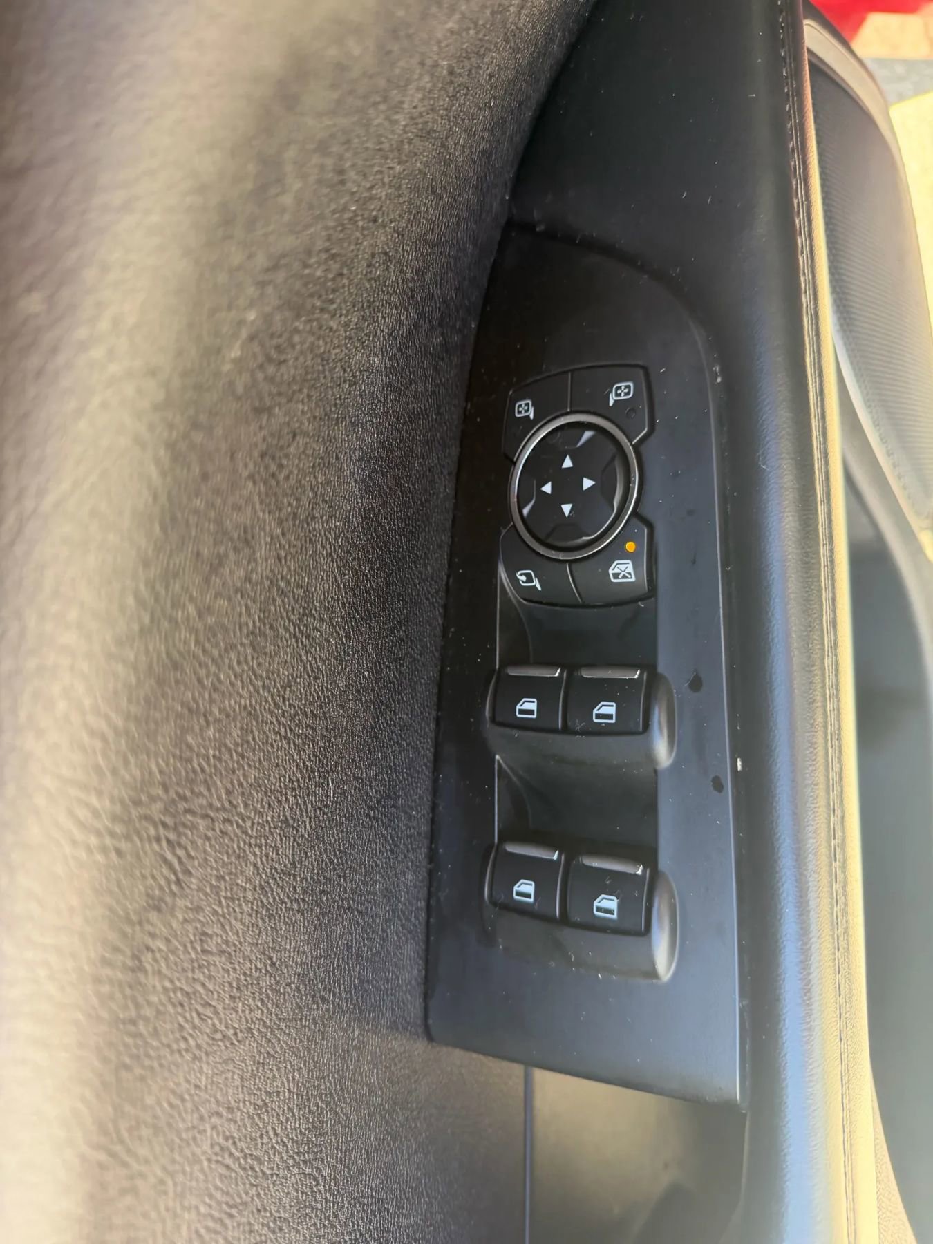 Used 2016 Lincoln MKX Select w/ Select Plus Package image 22