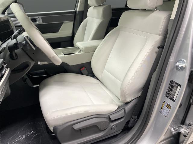 New 2026 Hyundai Santa Fe SE image 4