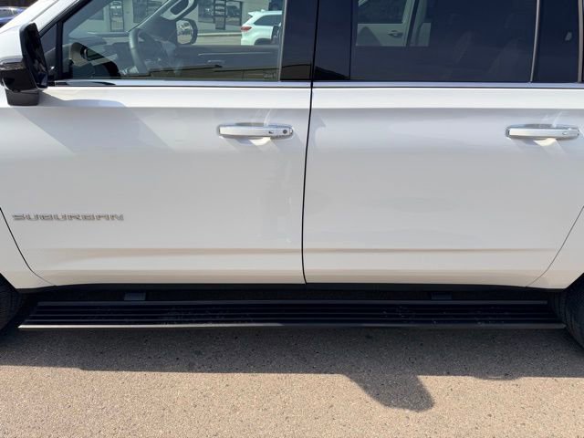 Used 2025 Chevrolet Suburban High Country image 14