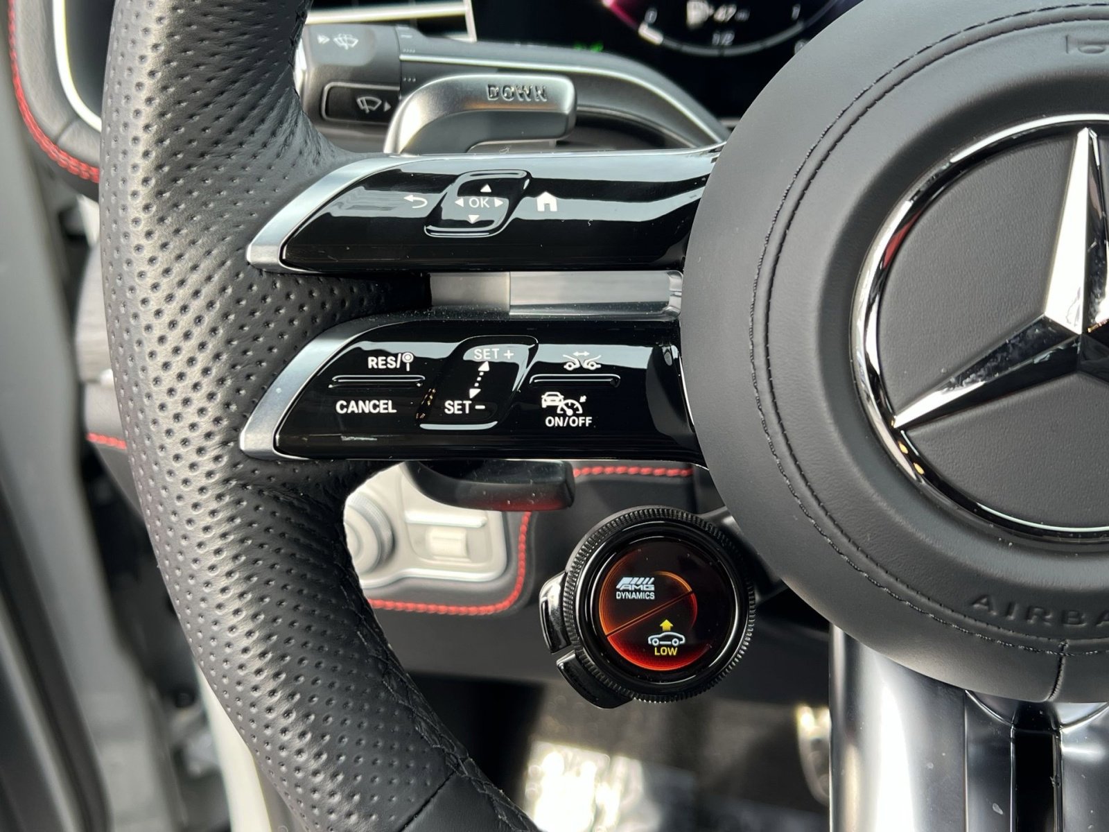 Used 2026 Mercedes-Benz GLE 53 AMG 4MATIC Coupe image 32