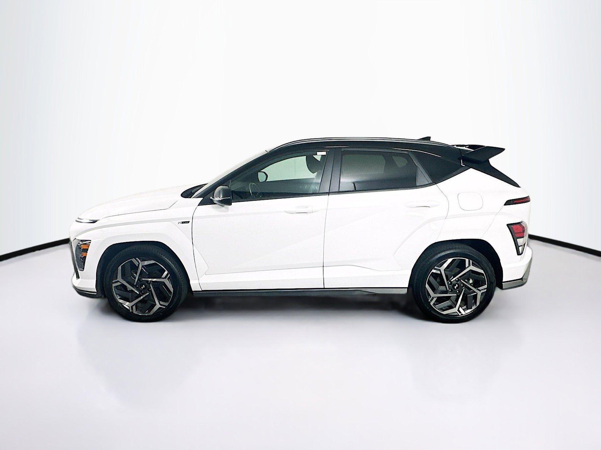 Used 2024 Hyundai Kona N Line image 4