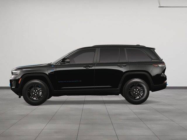 New 2024 Jeep Grand Cherokee Trailhawk w/ Advanced Protech Group II AWD/4WD image 5