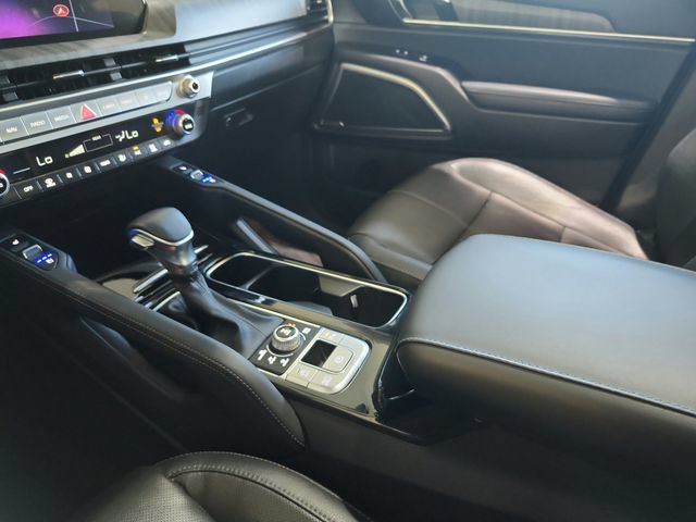 Certified 2024 Kia Telluride EX w/ EX Captain's Chair Package AWD/4WD image 10