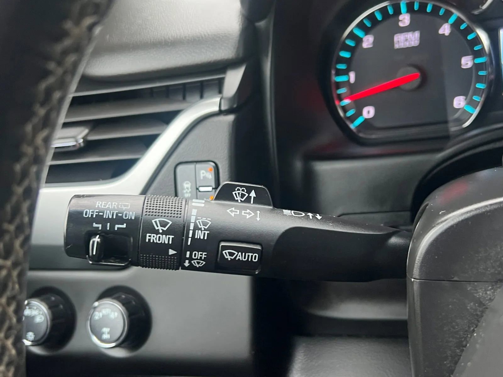 Used 2018 Chevrolet Tahoe LT image 47