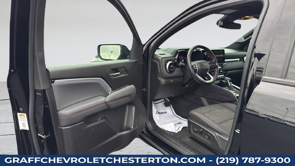 Used 2023 Chevrolet Colorado Z71 w/ Z71 Convenience Package 2 AWD/4WD image 24
