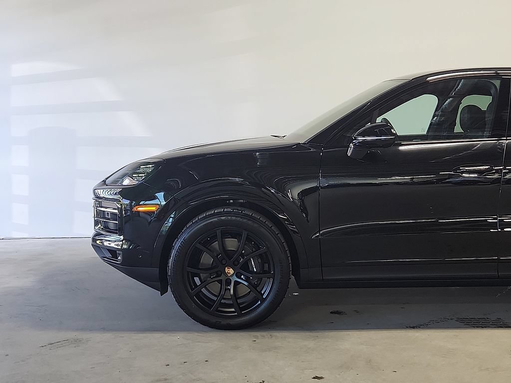 New 2026 Porsche Cayenne Coupe AWD/4WD image 6