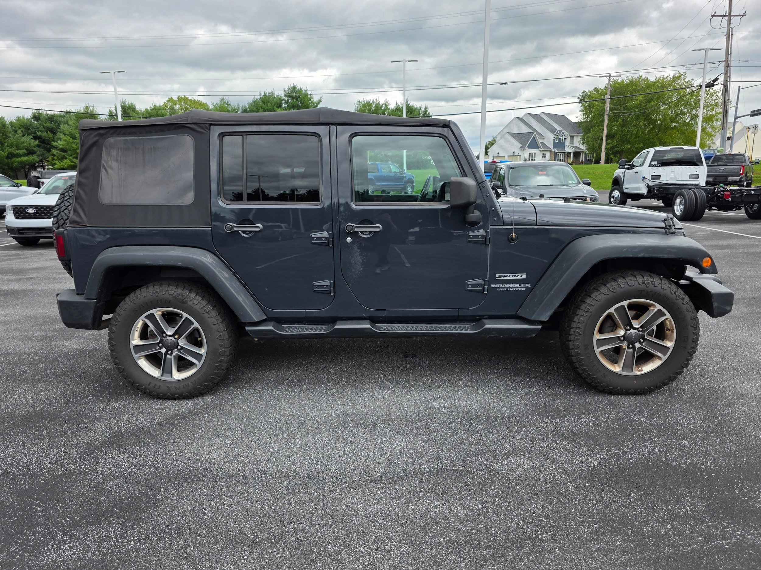 Used 2017 Jeep Wrangler Unlimited Sport w/ Quick Order Package 24S AWD/4WD image 4