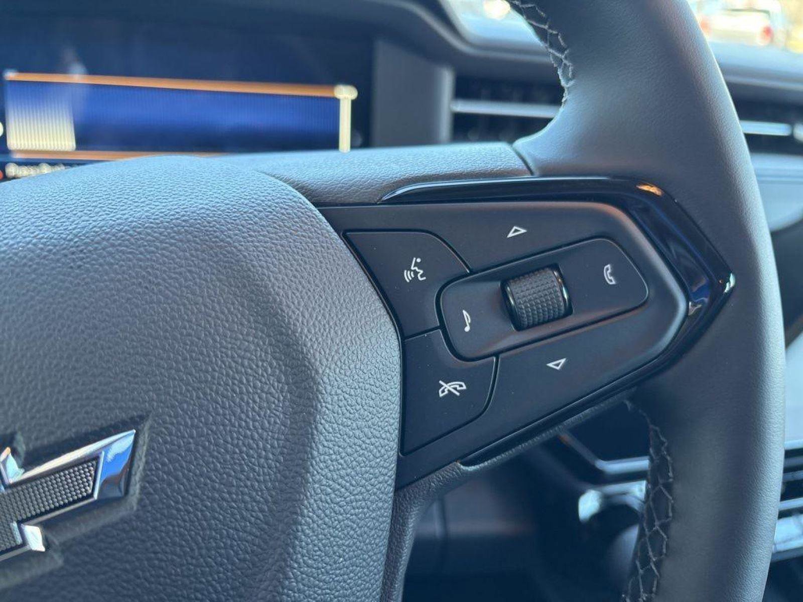 New 2027 Chevrolet Bolt LT w/ Comfort Package image 22