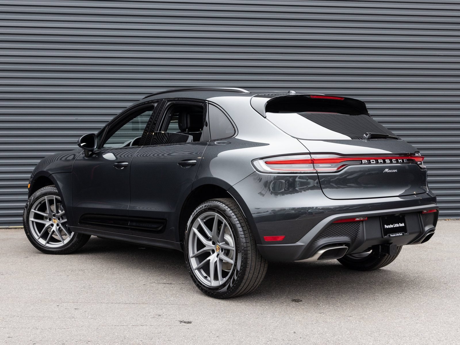 New 2026 Porsche Macan AWD/4WD image 3