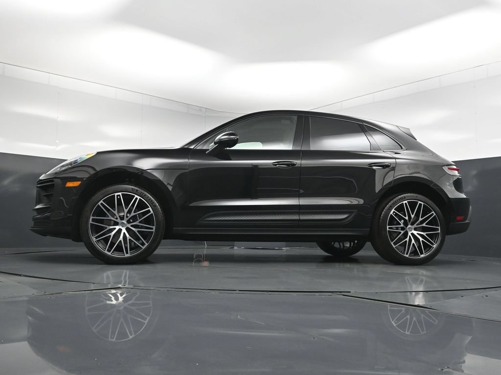 New 2026 Porsche Macan AWD/4WD image 25