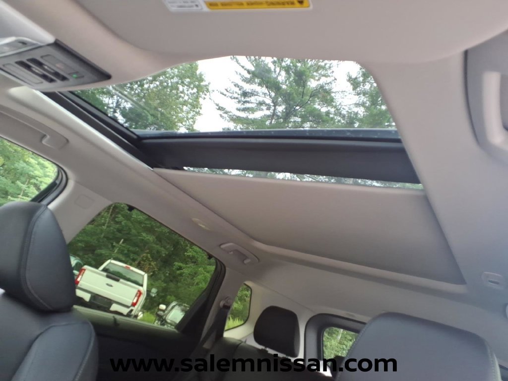 New 2026 Nissan Rogue Platinum w/ Platinum Premium Package AWD/4WD image 10