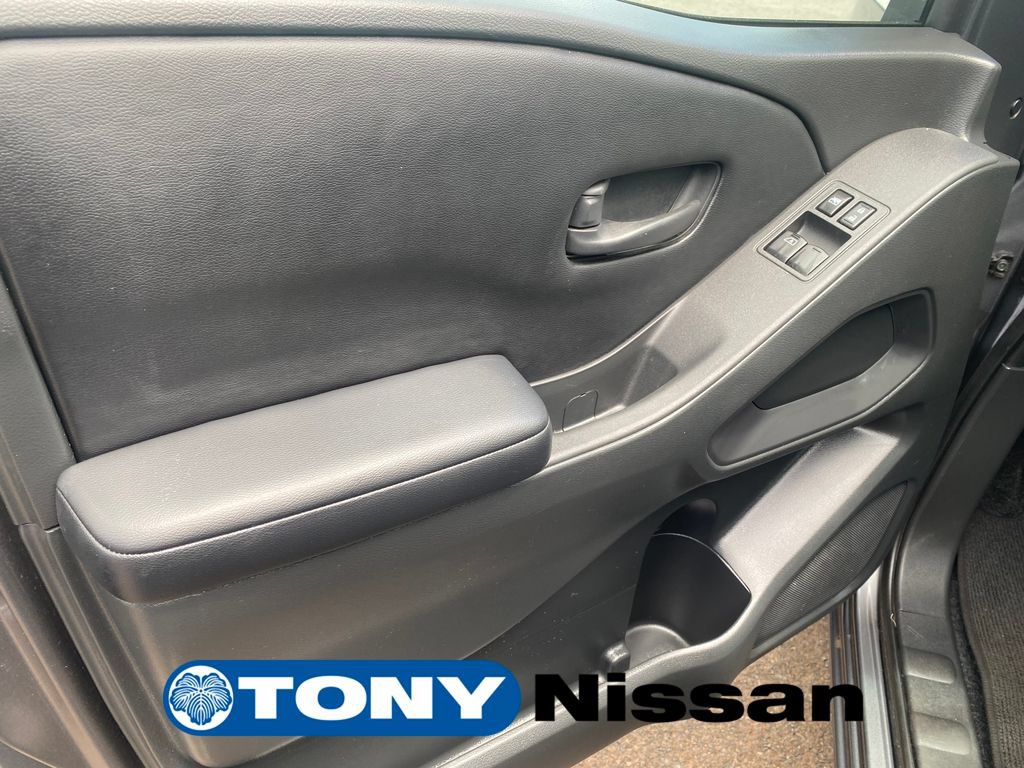 Used 2025 Nissan Frontier S w/ S Utility Package RWD image 13