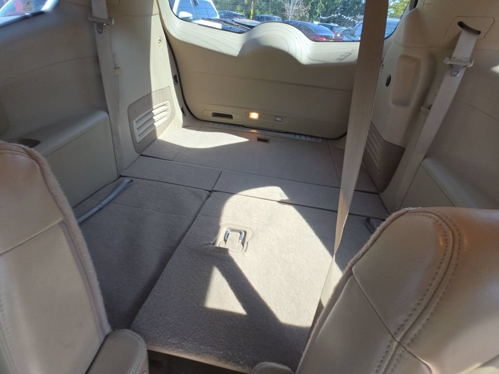 Used 2008 Buick Enclave CXL w/ Entertainment Package #3 FWD image 35