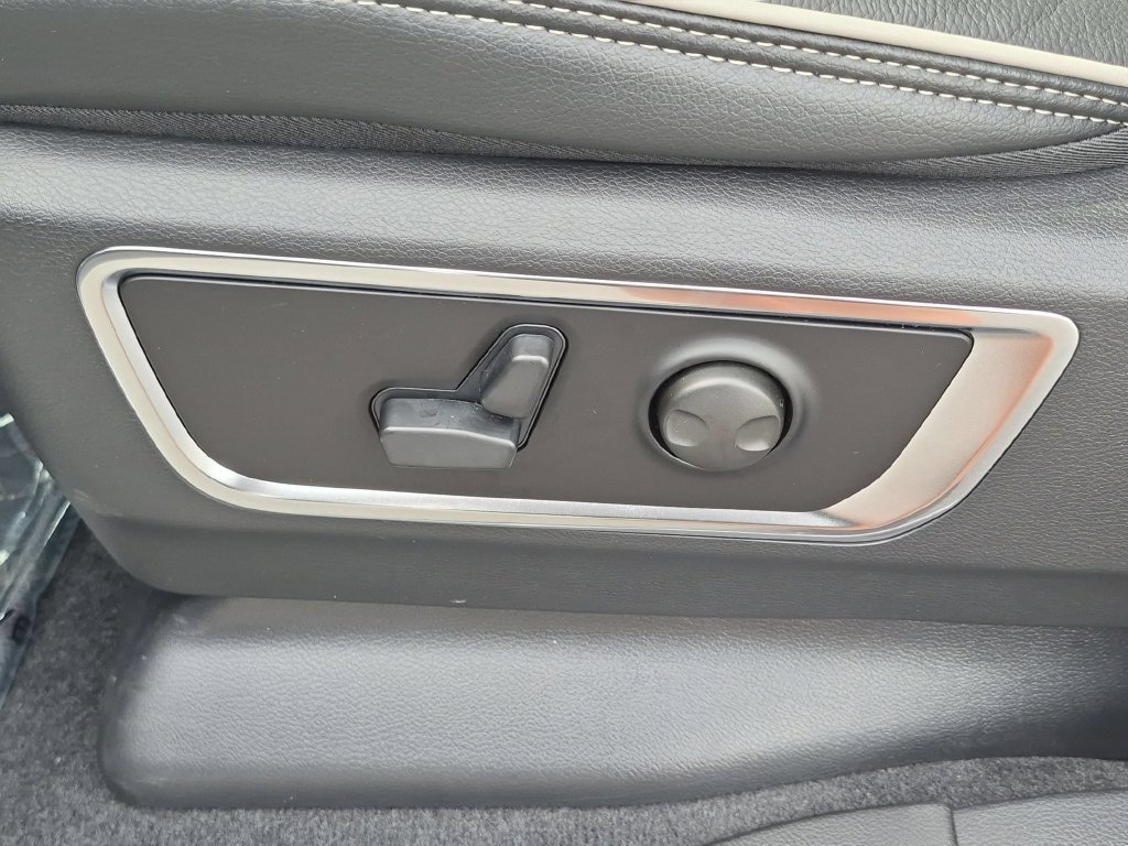 New 2027 RAM 1500 Laramie AWD/4WD image 12
