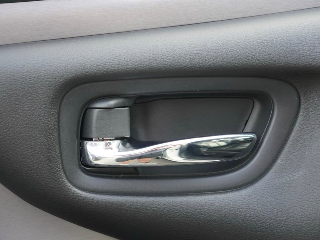 Used 2024 Nissan Murano SV w/ SV Midnight Edition Package image 8