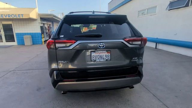 Used 2021 Toyota RAV4 XSE AWD/4WD image 7
