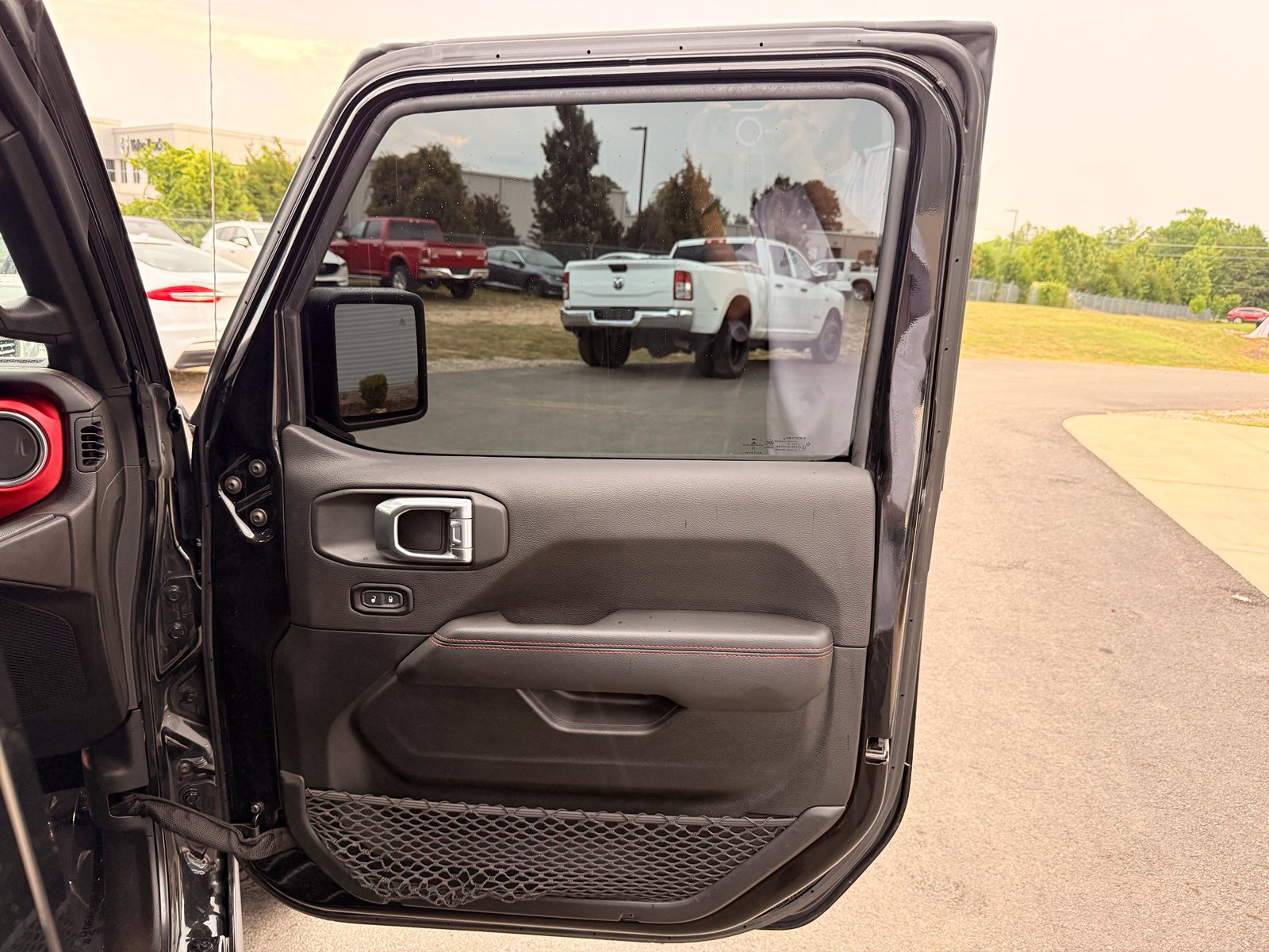 Used 2021 Jeep Wrangler Unlimited Rubicon AWD/4WD image 29
