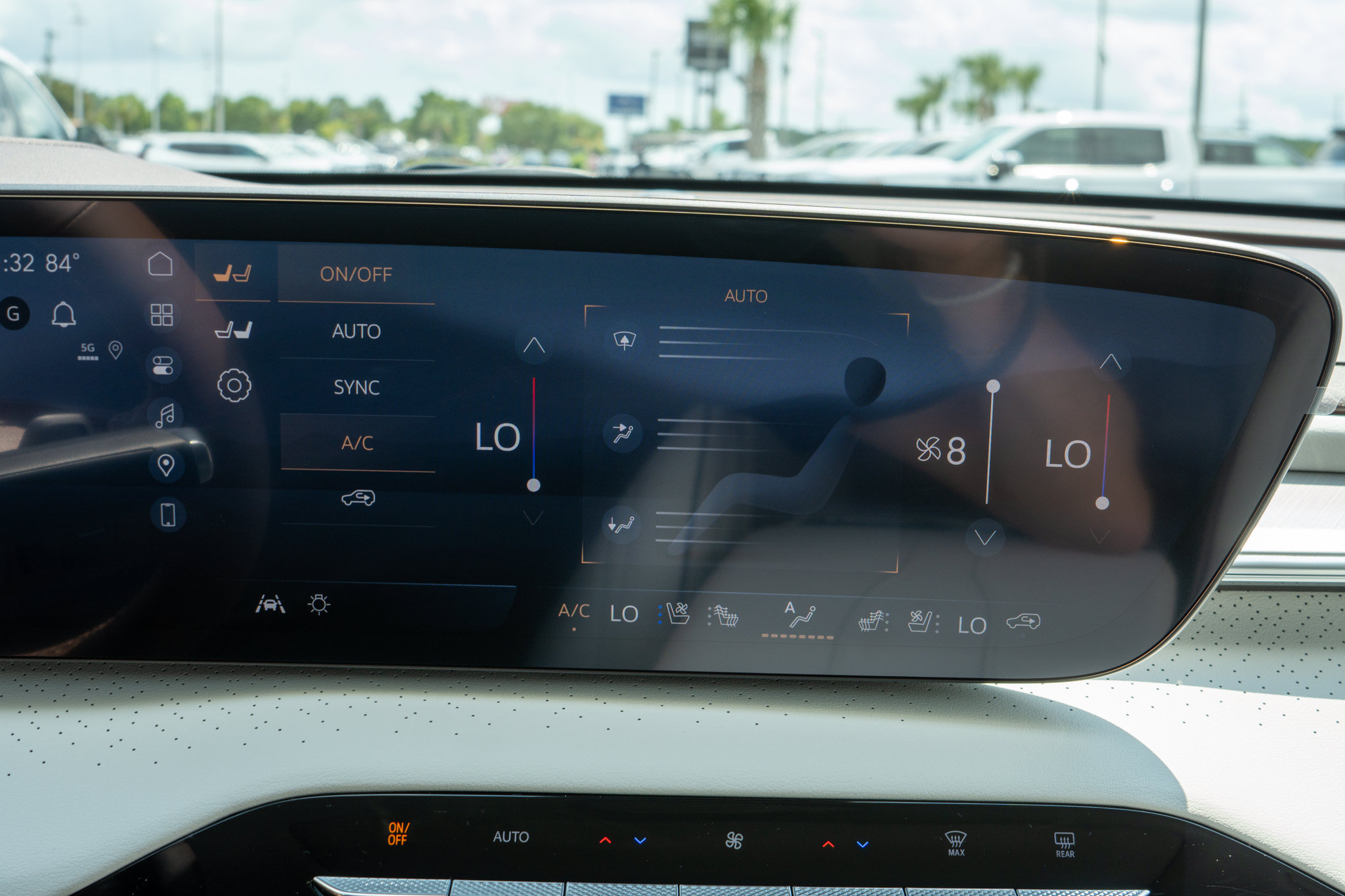 New 2026 Buick Enclave Avenir w/ Super Cruise Package FWD image 20