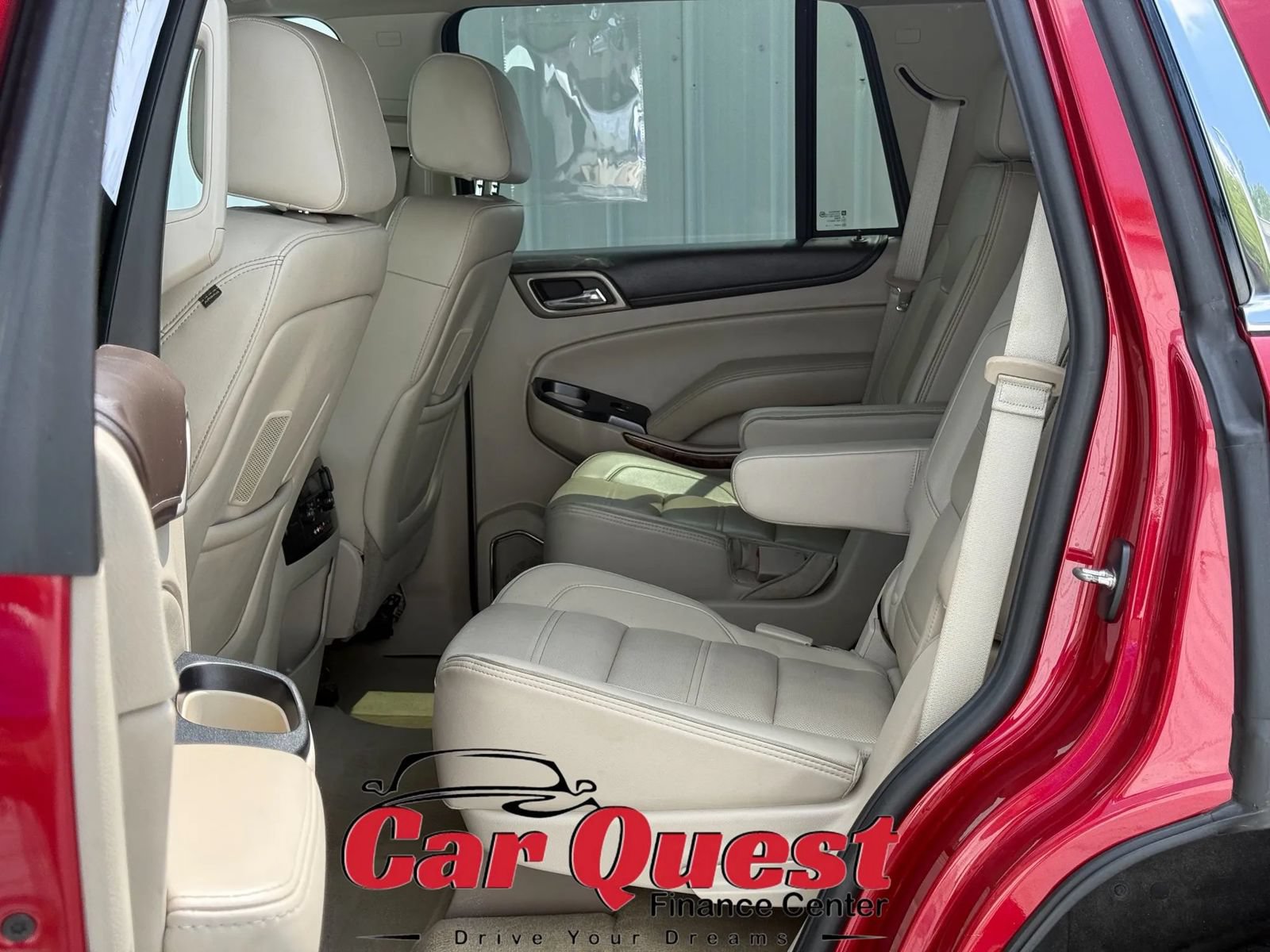 Used 2015 GMC Yukon Denali w/ Premium Package AWD/4WD image 12
