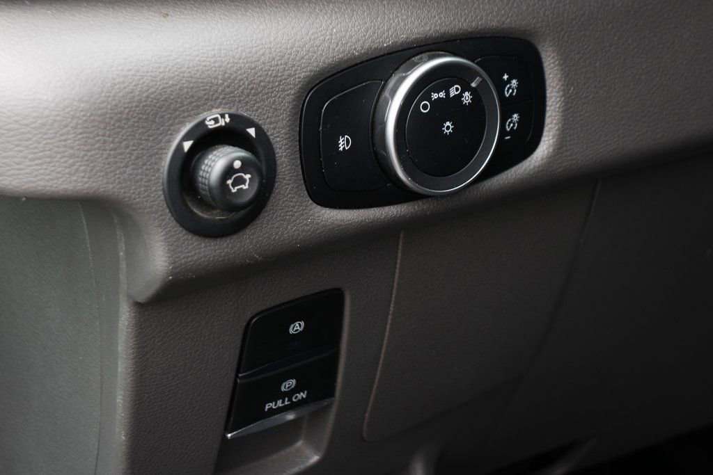 Used 2021 Ford Transit 350 XLT image 21