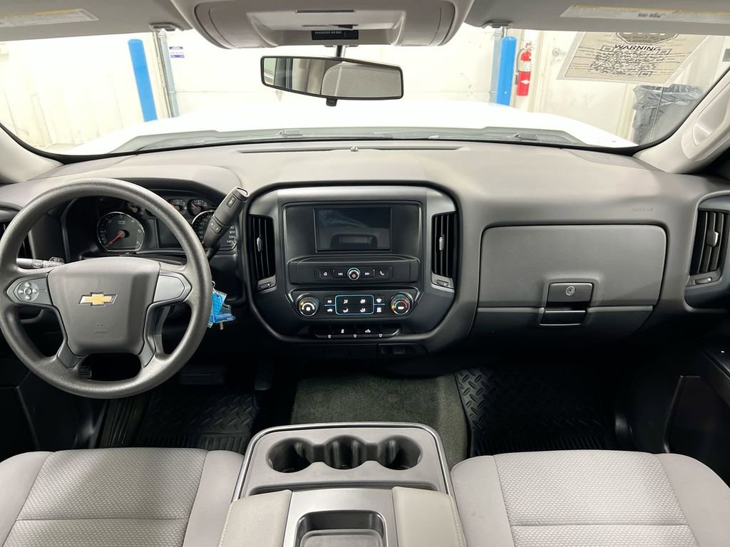 Used 2016 Chevrolet Silverado 1500 Custom w/ Custom Convenience Package RWD image 10