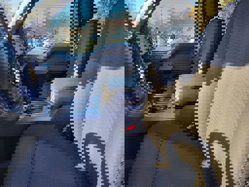 Used 2017 Ford F150 XLT w/ Equipment Group 302A Luxury image 20