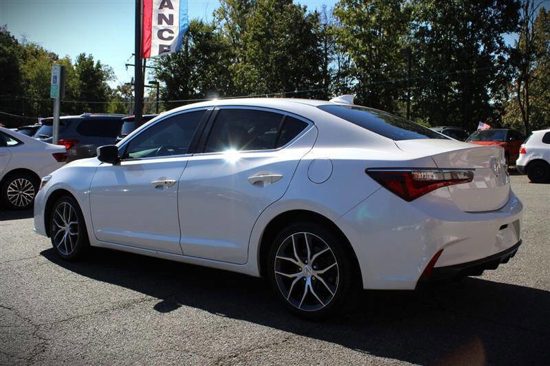 Used 2020 Acura ILX image 3