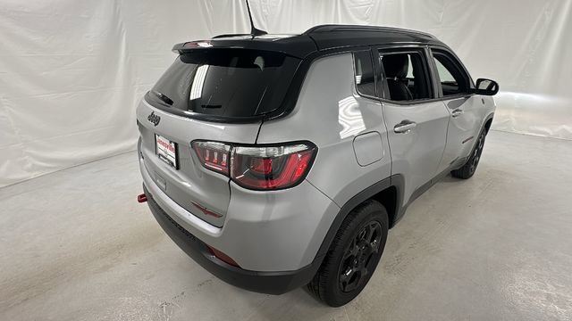 Used 2024 Jeep Compass Trailhawk image 3