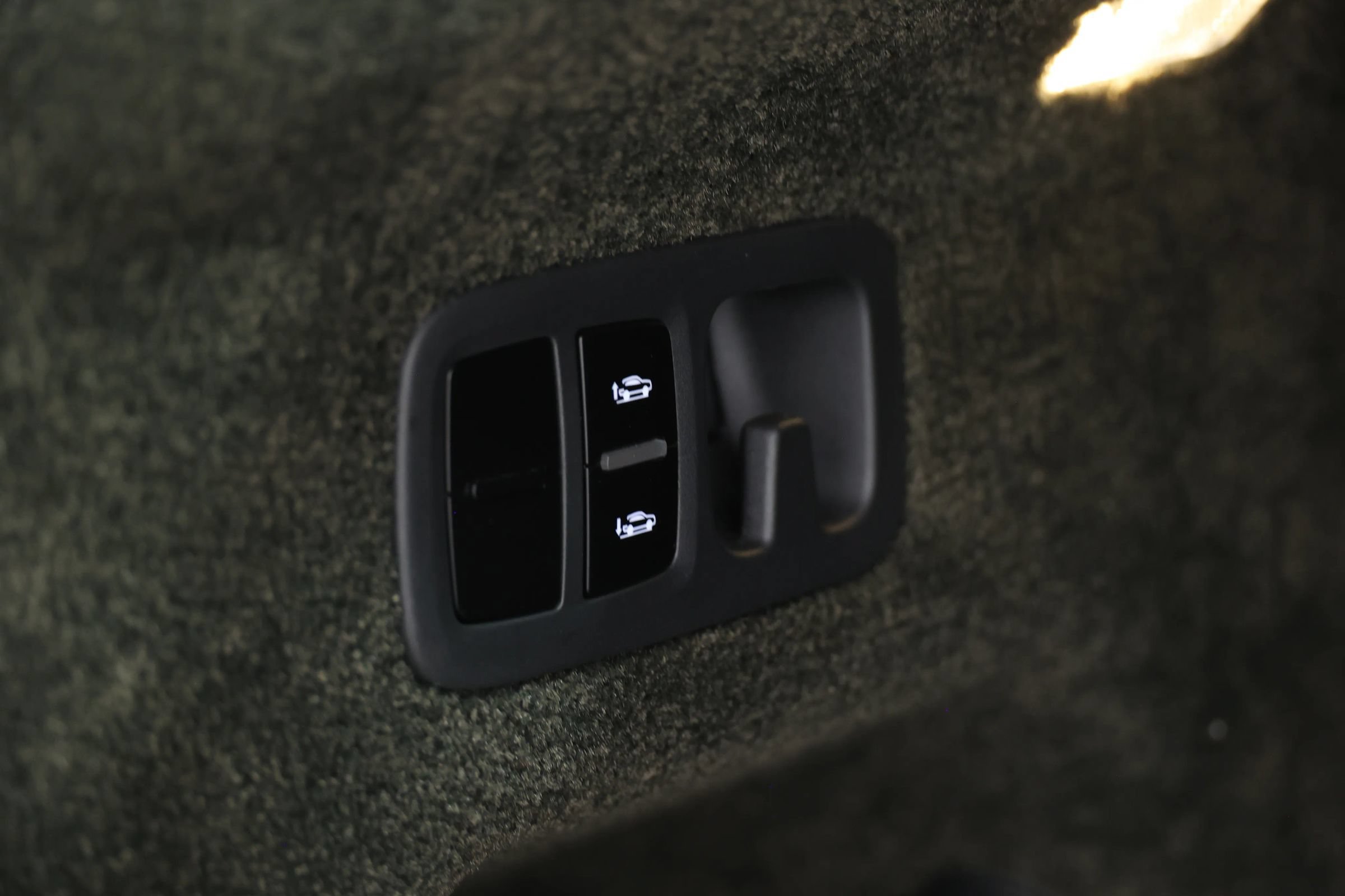 Used 2023 Bentley Bentayga AWD/4WD image 76