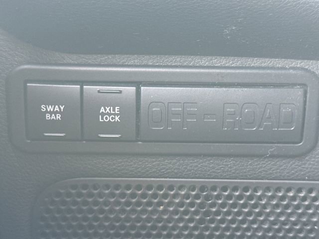 Used 2016 Jeep Wrangler Unlimited Rubicon w/ Connectivity Group image 29